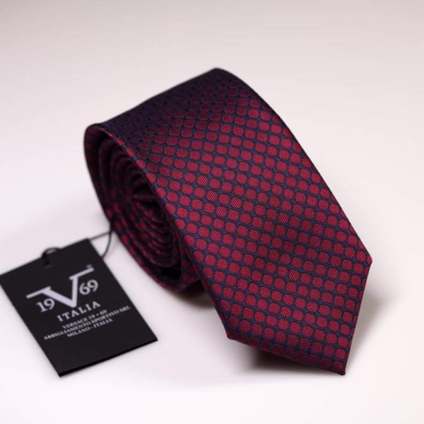 Burgundy tie with blue dots GD/3050-35